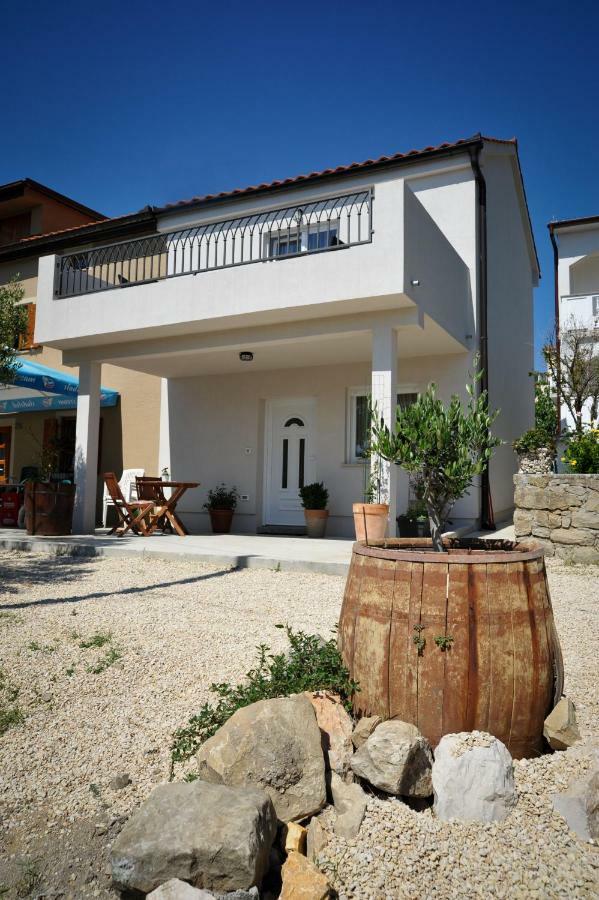 App Rab Banjol 217 Exterior foto